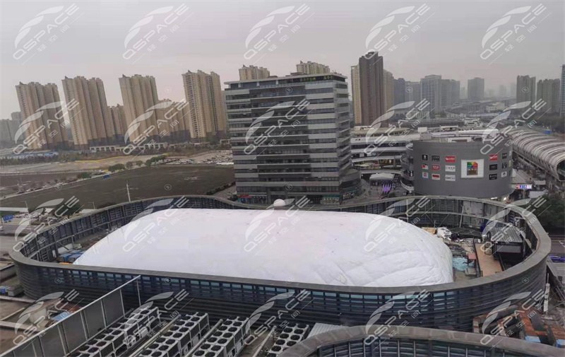 轻空间屋顶上的气膜馆 轻空间屋顶上的气膜馆