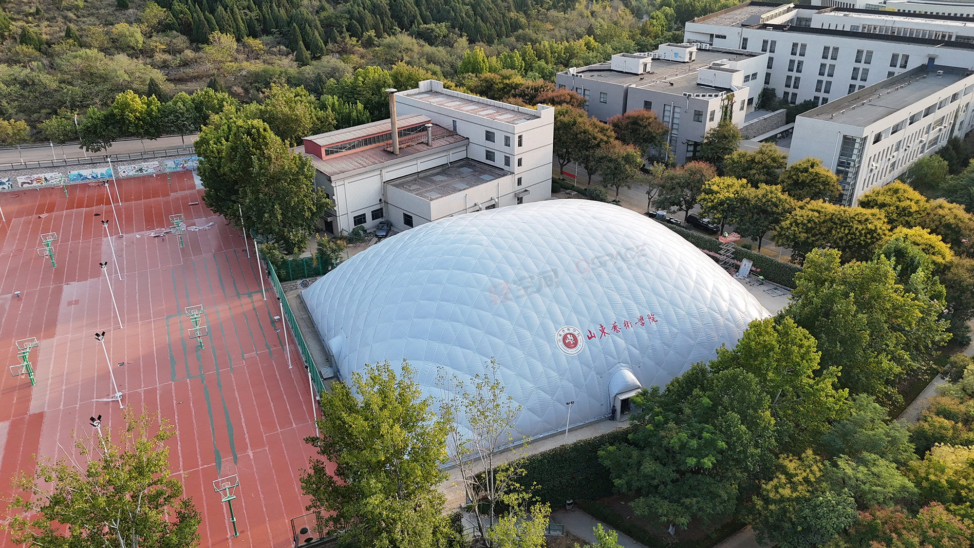 山东艺术学院气膜体育馆