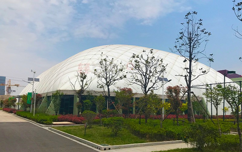开学季来了,为什么越来越多的学校选择用气膜建体育馆